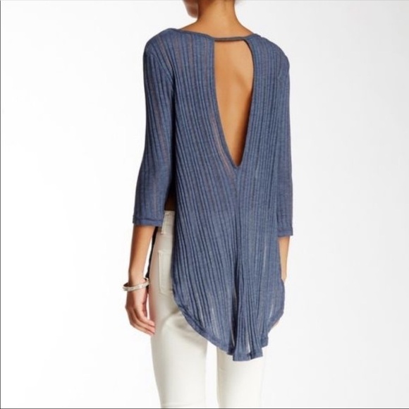 𝅺FREE People We The Free Long Split Keyhole Top - Picture 2 of 7